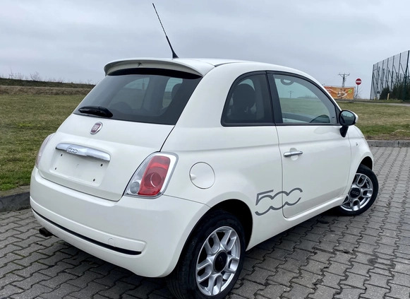 Fiat 500 cena 18900 przebieg: 134000, rok produkcji 2009 z Trzemeszno małe 121
